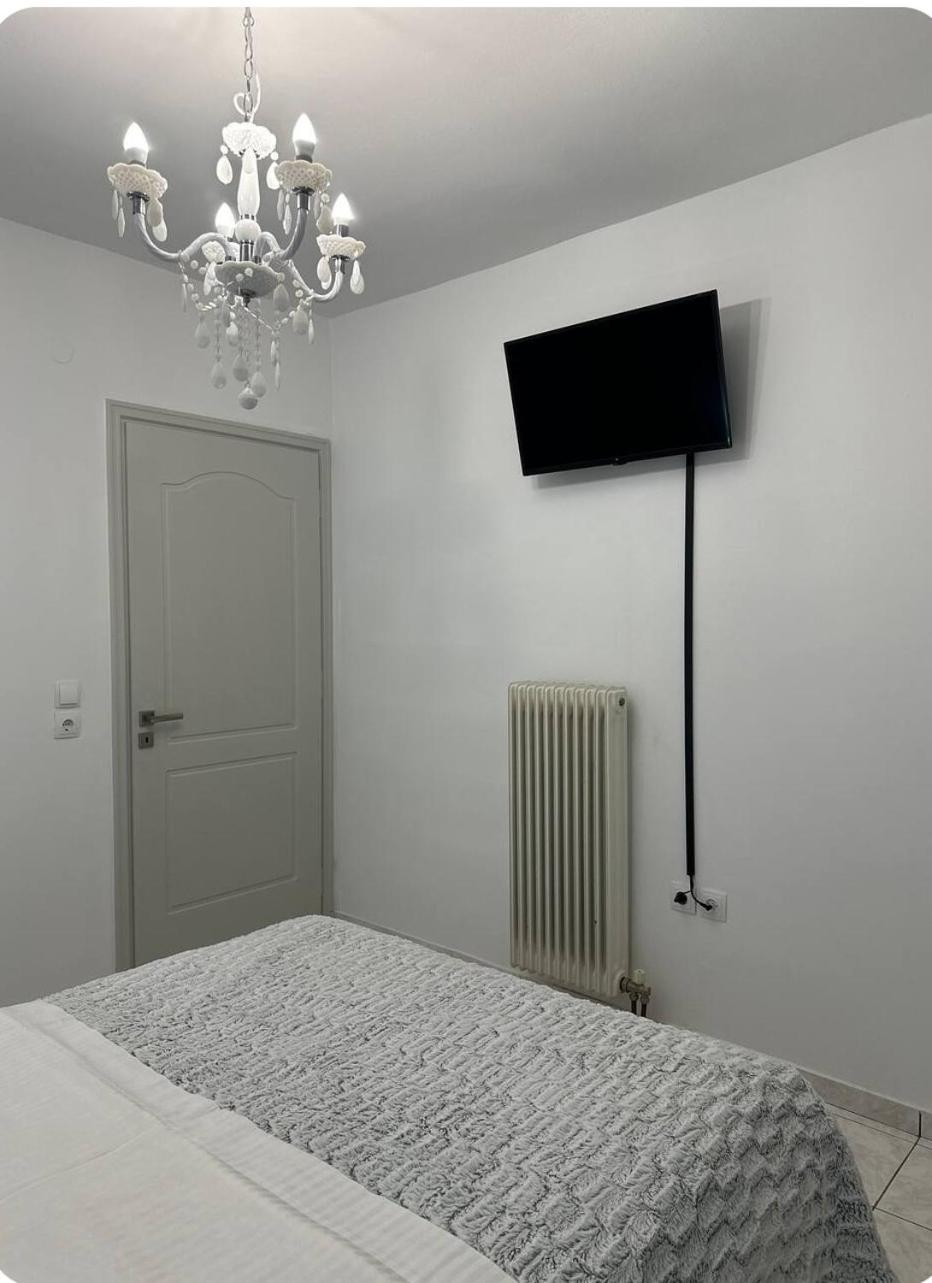 The Lighthouse Apartment Chalkida Exterior photo