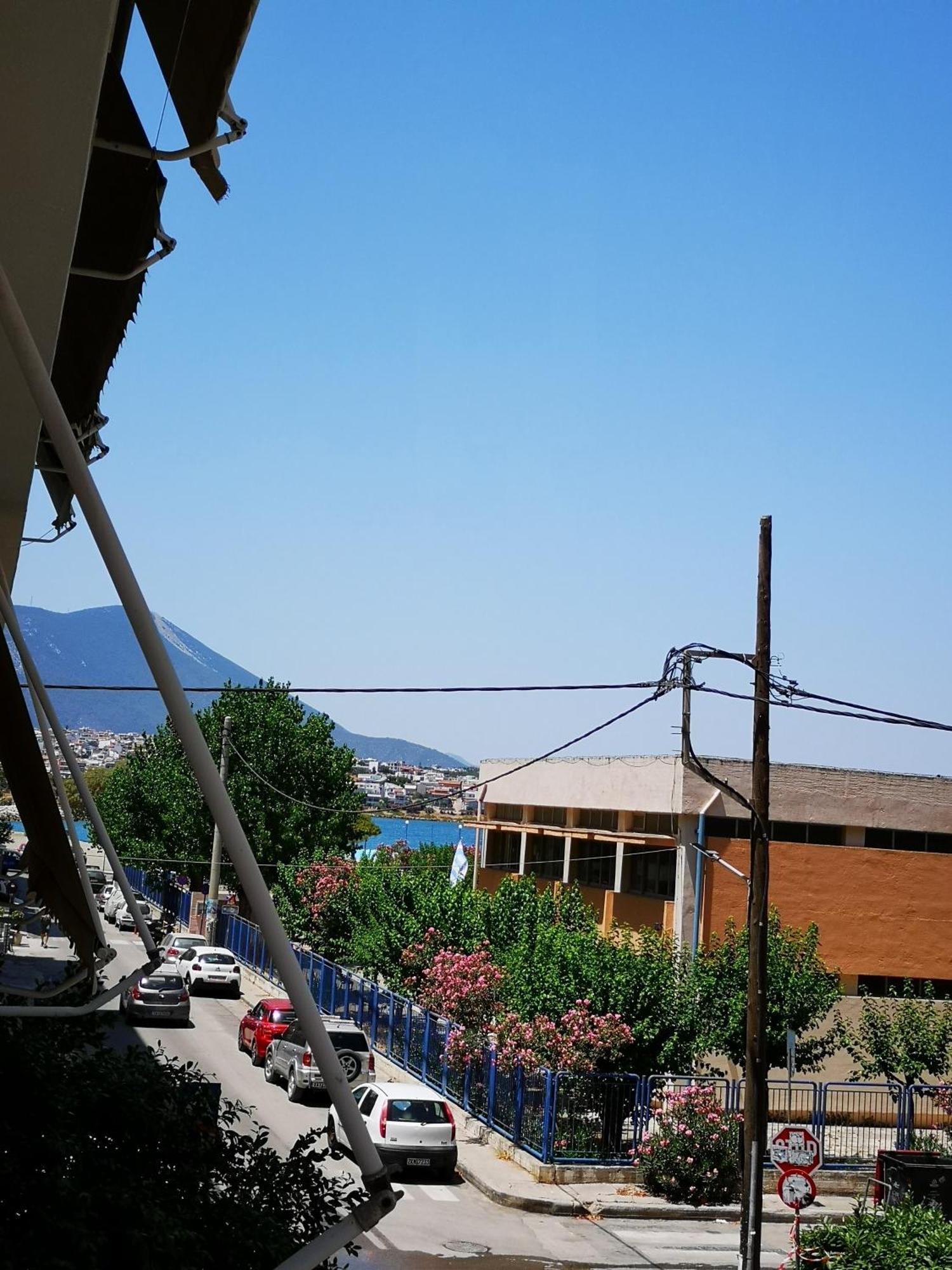 The Lighthouse Apartment Chalkida Exterior photo